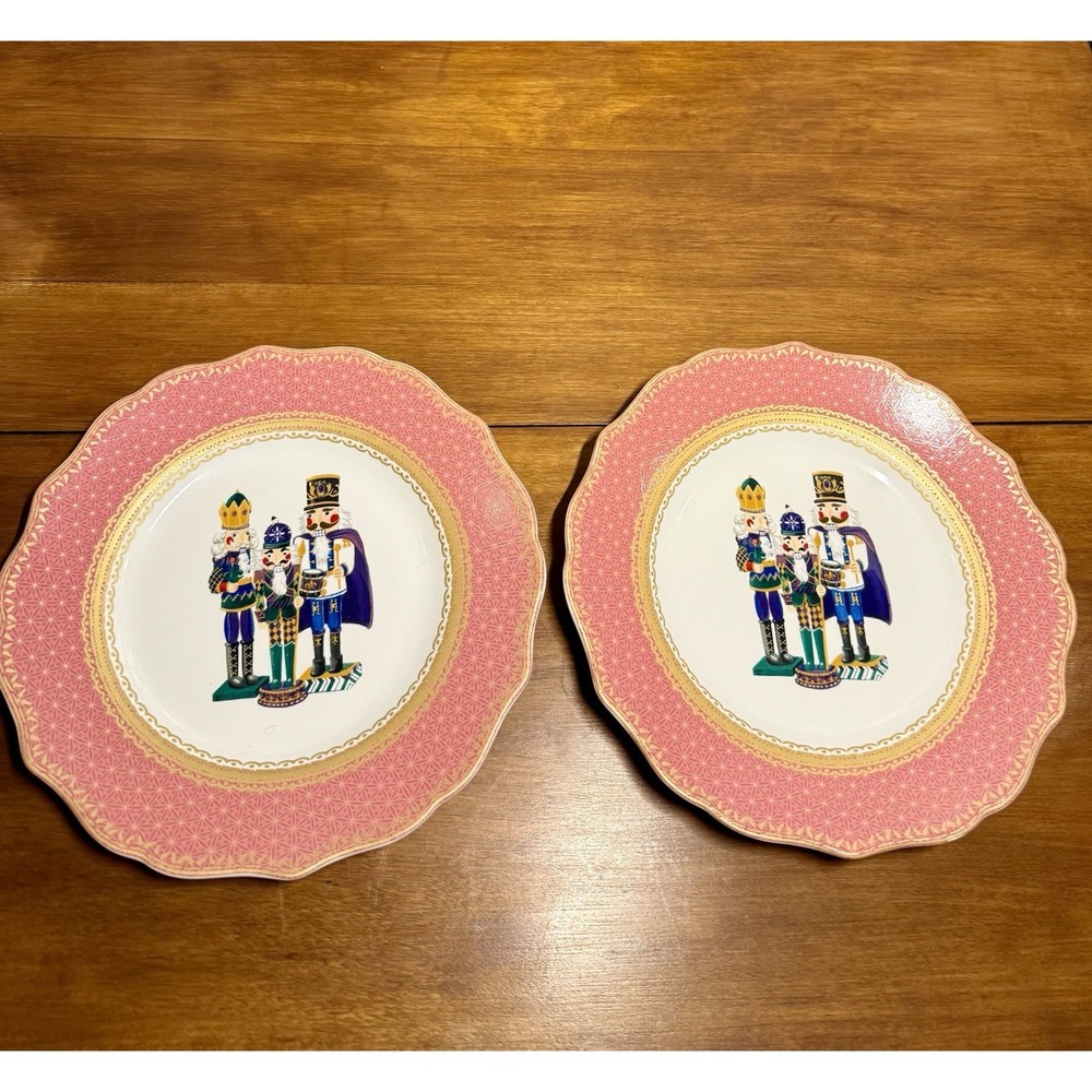 VTG Robert Stanley Home Collection Pink 2PC Christmas Nutcrackers Plates 8.8 in - Picture 2 of 14